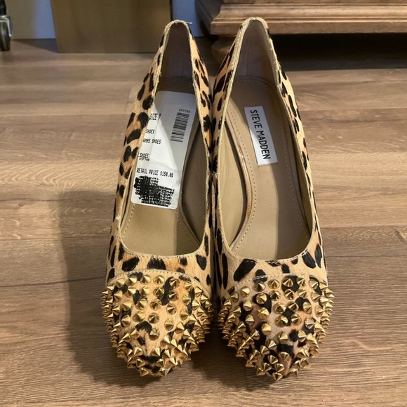 Steve Madden cheetah print cow hair heels with studded toes, 7, NWT! - Picture 2 of 9